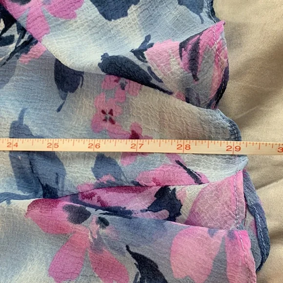 Skirt and top - Picture 7 of 9